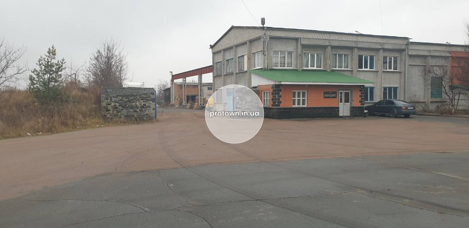 Продажа производственной базы в Радомышле. Земля в собственности